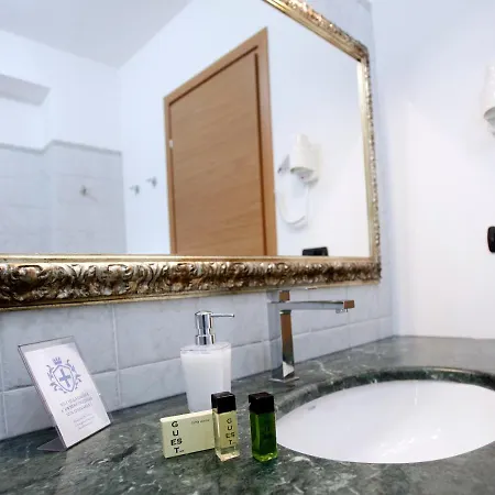 Luxury Vittorio Emanuele Ii 3* Lípara