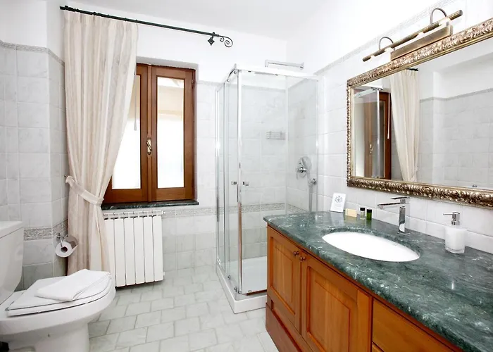 ゲストハウス Luxury Vittorio Emanuele Ii 4*